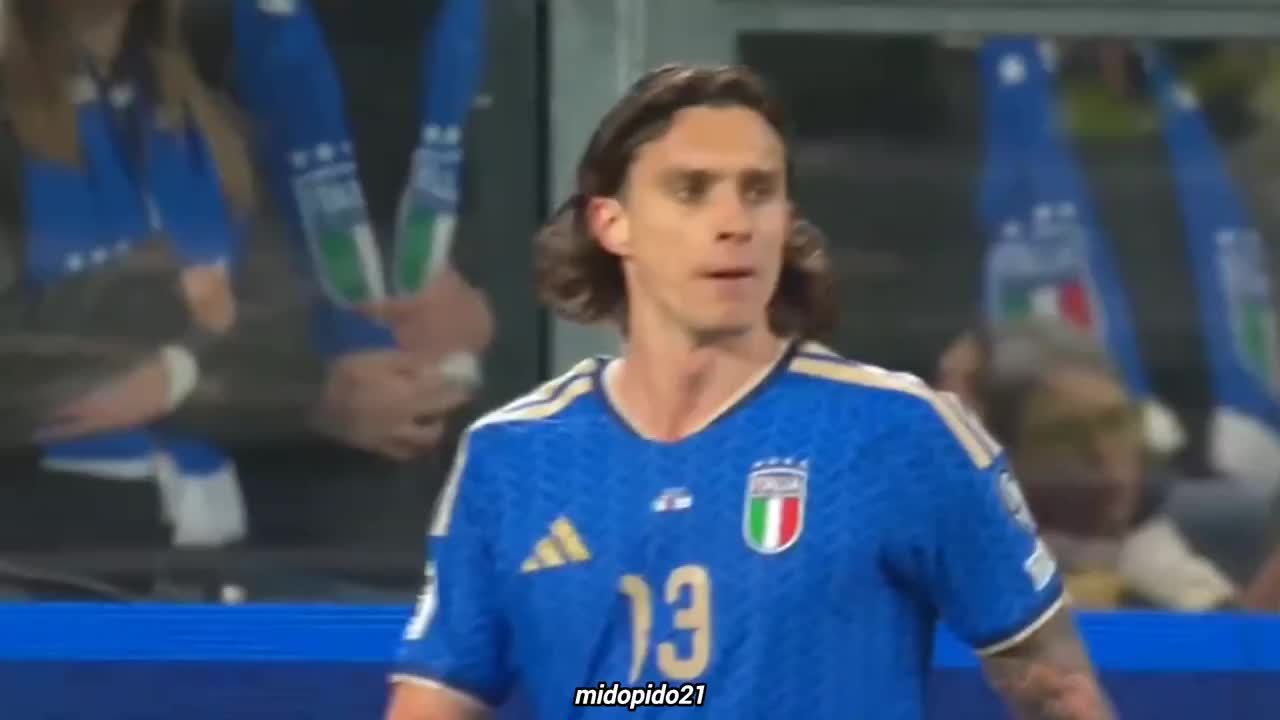 巴雷拉与普赖斯赛场冲突引热议 裁判介入劝阻