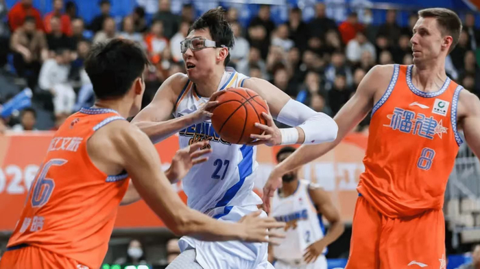 福建队爆冷逆转青岛队 冲击季后赛席位