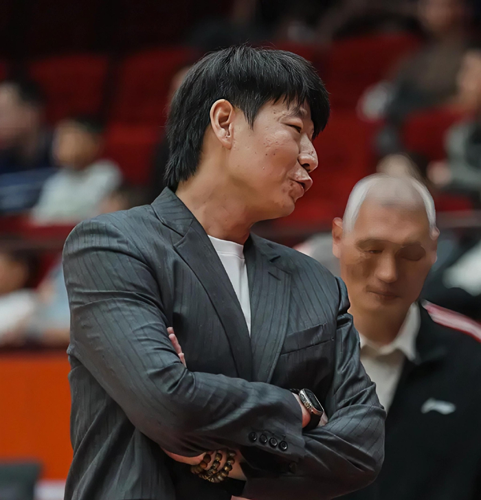 CBA季后赛六队集体称雄 南广老三广州与宁波首进